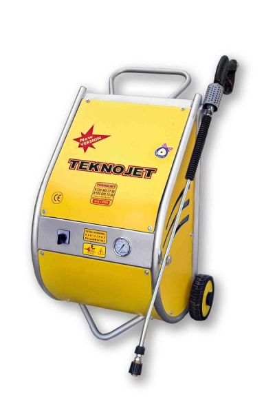 teknojet-car-wash-machines-industrial-type-carpet-cleaning-and