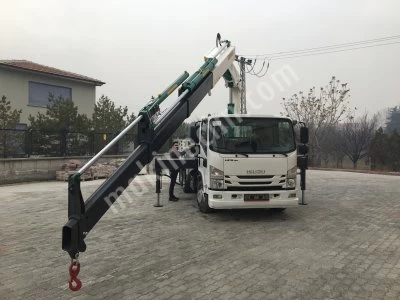2.5 Ton (7.5 Metricton) Knuckle Boom Loader Crane