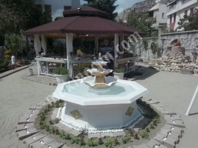 Cascade Water Ponds and Waterfalls