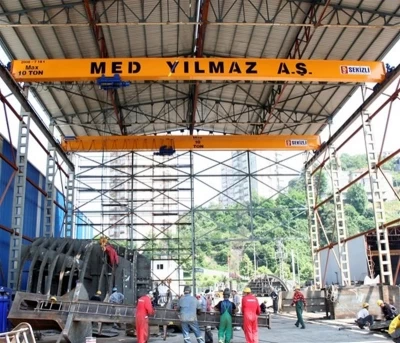 OVERHEAD TRAVELLING CRANE