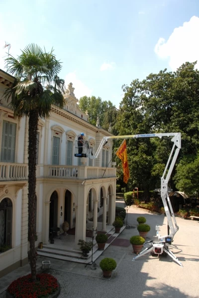 Spider Lifts For Rentals
