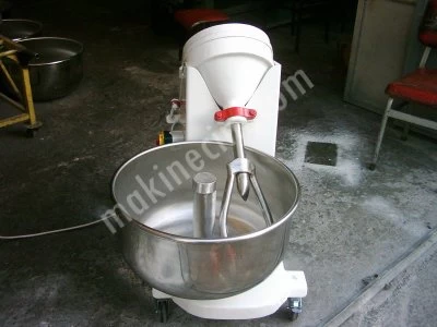 50 Cm Kazanlı 15 Kg Hamur Yoğurma Makinası