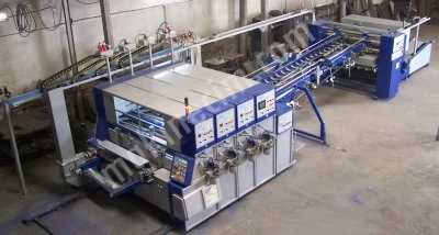 2000 Mm 4 Renk Vakum Transferli Servo Motor Hareket Sistemli Plc Ekranlı Oto.slotter Baskı Makina