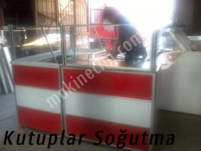 Çiğ Köfte Dolabı