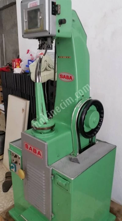 !!!2nd hand Fora Sewing Machine with Shuttle (with bobbin)--very clean-saba Brand has been soldrrrrrrrrr