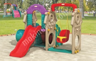 indoor children's play group