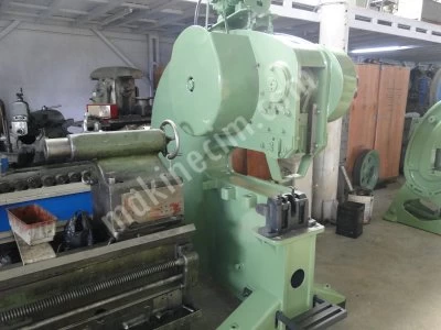 ZERO HOLE DRILLING STAPLER