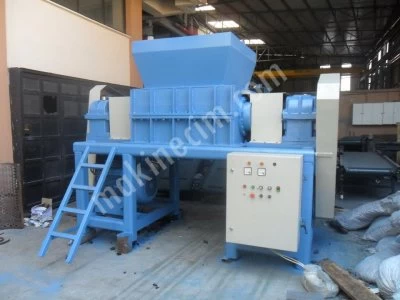 Plastic Crushing Machine