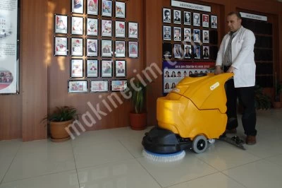 Zemin Temizleme Makinesi