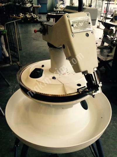 KINITING MACHINE