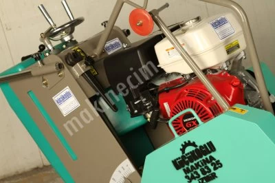 Asphalt Cutting Machine