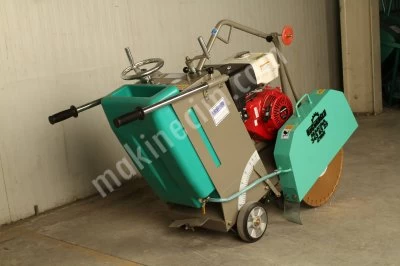 Asphalt Cutting Machine