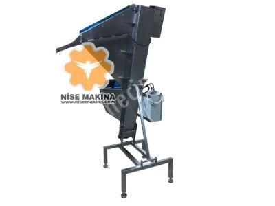 Cap Feeder Machine
