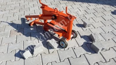 Parke Biriket ve Kilitli Taş Kesim Makinası