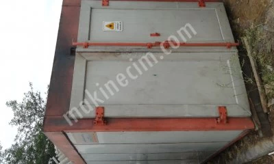 2 Meters Electric Box Oven, 2 Filter Cabinet and Gun Transport, Installation and Technical Support Firm