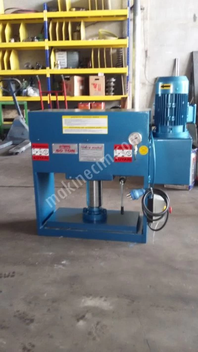 Standard Plate Pressıng Suıtable For Drıvers Room