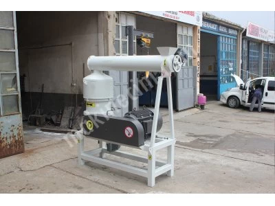 Pellet Press Machine - Yildiz D550