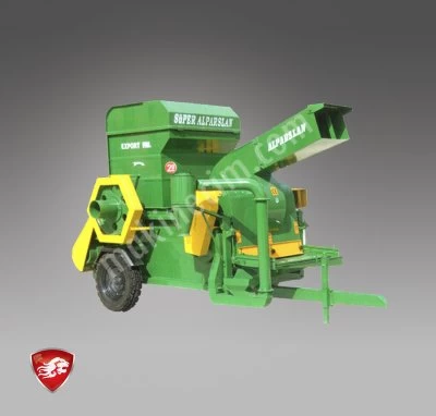 Combined Threshing Machine With Sieving, Blowing, Shaft Drive, and Bagging System