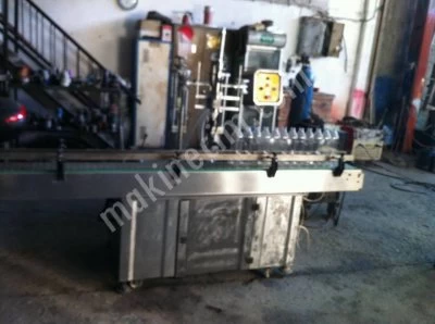 Liquid Oil Automatic Conveyor System 4 Nozzle Automatic Filling Machine