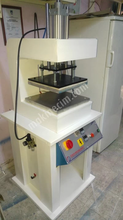 Kumaş Üzerine Silikon Baskı Presleri Çift Kafa Pnömatik Ve Hidrolik Üretmekteyiz Dizayn Makina