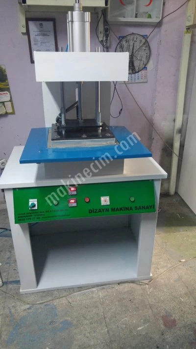 Kumaş Üzerine Silikon Baskı Presleri Çift Kafa Pnömatik ve Hidrolik Üretmekteyiz Dizayn Makina