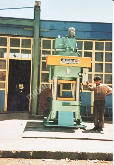 Hidrolik Sıvama Presi 600 Ton