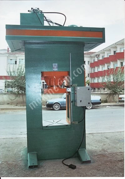 Hidrolik Sıvama Presi 600 Ton