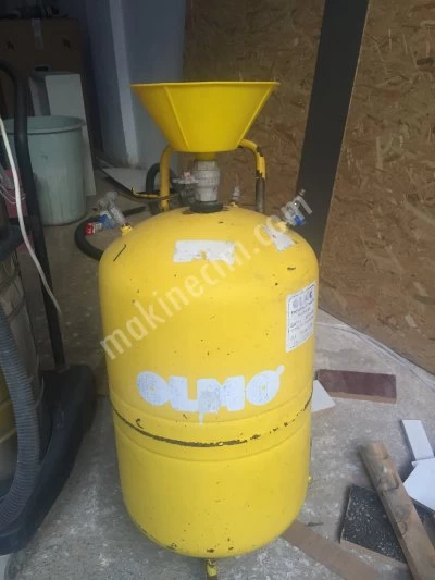 İkinci El Oto Yıkama Makinaları Üç Parça Set Olarak Temiz Makiinalar