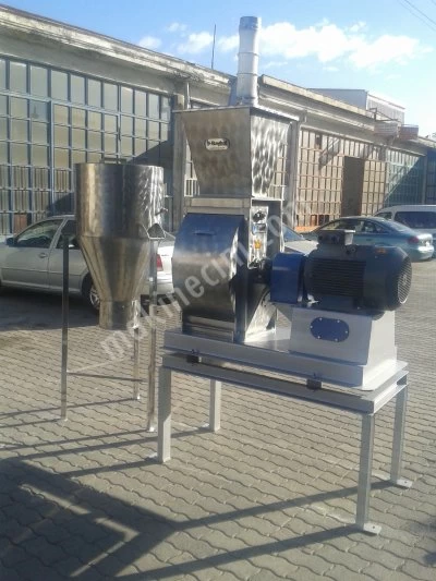 Hammer Mill Grinding Machine