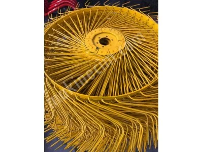 Grass Rake 4 Pieces (With Pins)