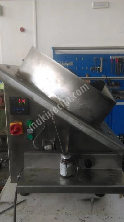 Capsule Counter Machine
