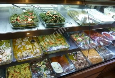 Her Bütçeye Uygun Kebap Dolabı Pasta Dolabı Nabza Göre Şerbet Bizde