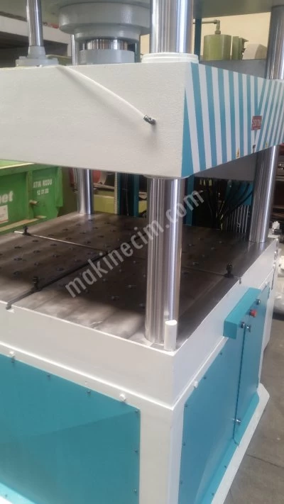 250 Ton Kapasiteli Sıvama Presi