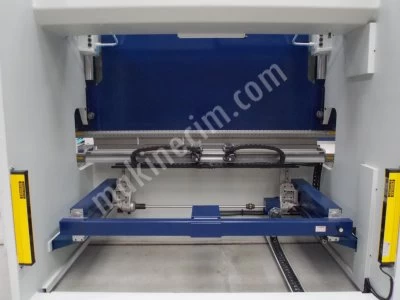 CNC HYDRAULIC PRESS