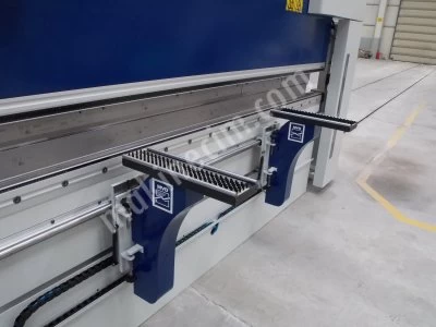 CNC HYDRAULIC PRESS
