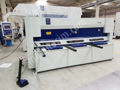 HYDRAULIC GUILLOTINE SCISSORS 3 MT 6 MM