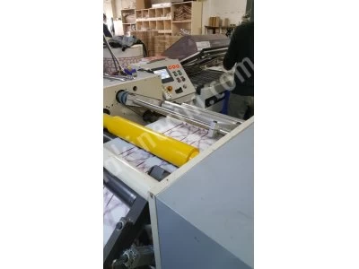 TABLE CLOTHING MACHINE