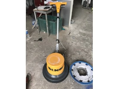 İkinci El Halı Yıkama Makinaları Meç Fırça