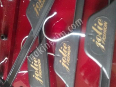 foil stamping machine on plastic hanger