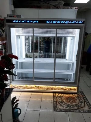 Çiçek Dolabı