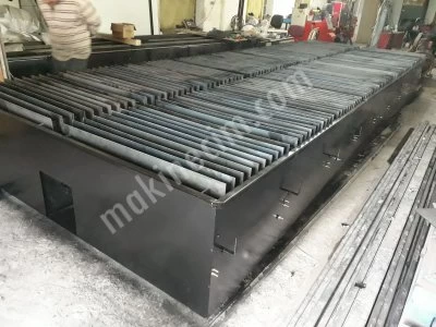 Duman Emiş Sehpahası