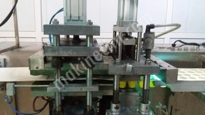 Thermoforming Pudding Jam and Honey,Cream Cheese,Fruity Yoghurt Sealing Filling Machine(20-40Gr)