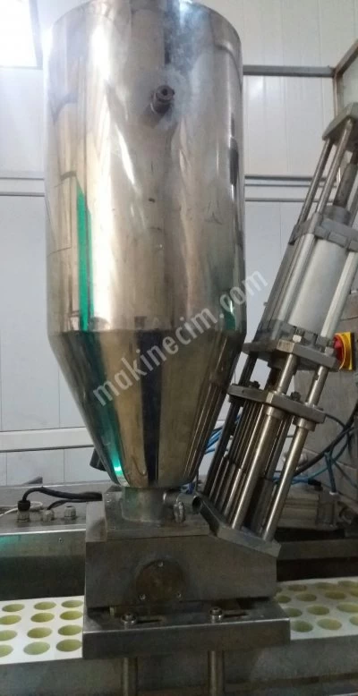 Thermoforming Pudding Jam and Honey,Cream Cheese,Fruity Yoghurt Sealing Filling Machine(20-40Gr)