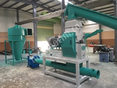 GRINDER ( MILL )