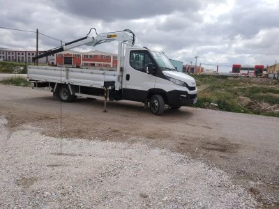 Araç Üstü Katlanır Bomlu (Hiab) Vinç