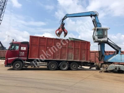 Polyp Grapple For Material Handler