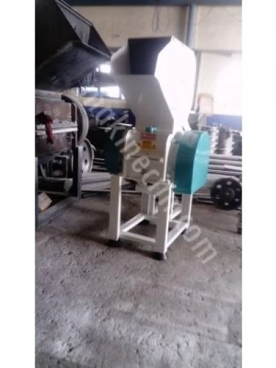 40 Piece Chipboard Crushing Machine
