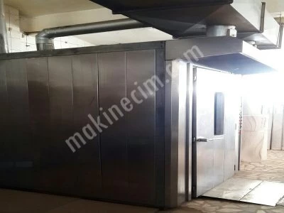 Bread and pastry baking oven with rotating 150