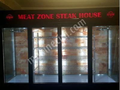 4 DOOR DRY AGED CABINET / MEAT AGED DISPLAY