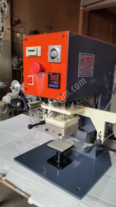 Otomatik Fotosel Okumalı Rulo Etiket Transfer Baskı Makinesi 13 Cm X 8 Cm Masa Üstü